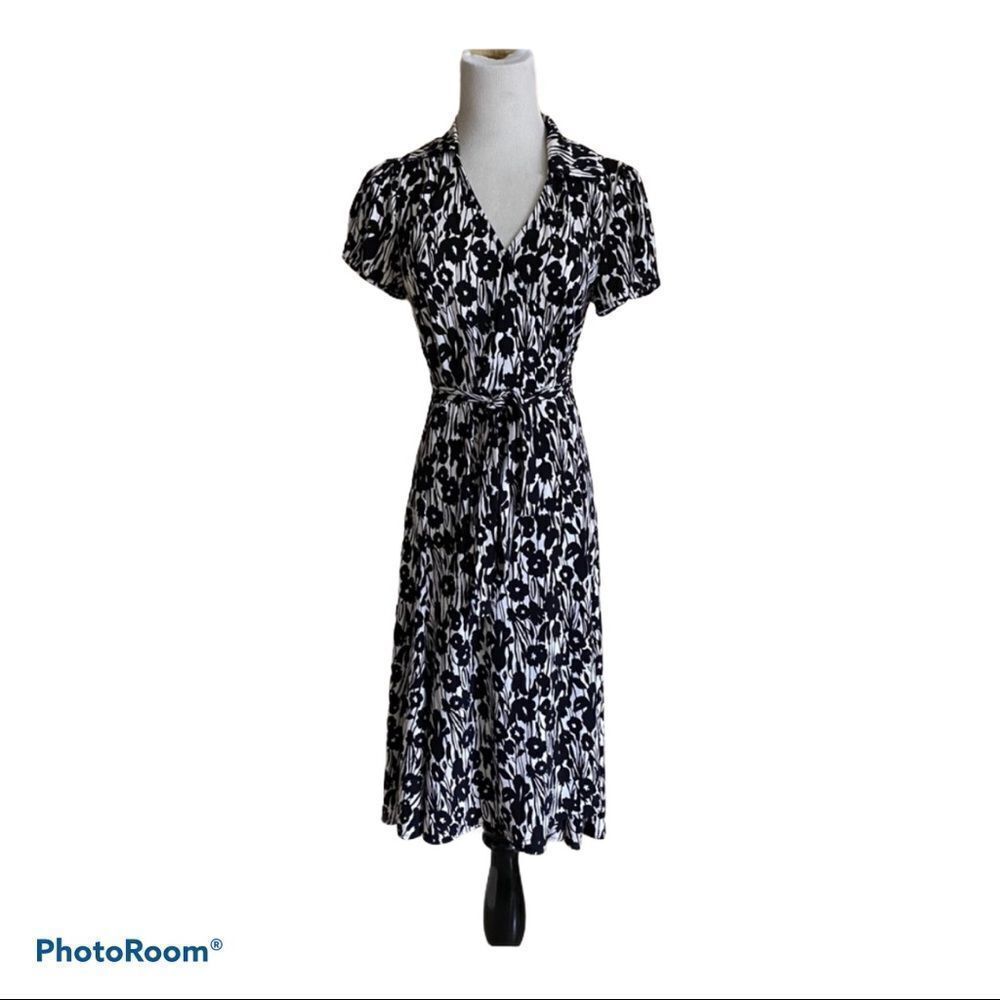 BCBGMaxAzaria black white  floral print wrap midi dress MP